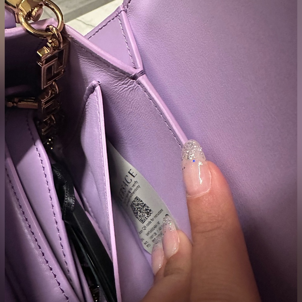 NWT Versace Greca Goddess Shoulder Bag in Baby Violet - Picture 12 of 12